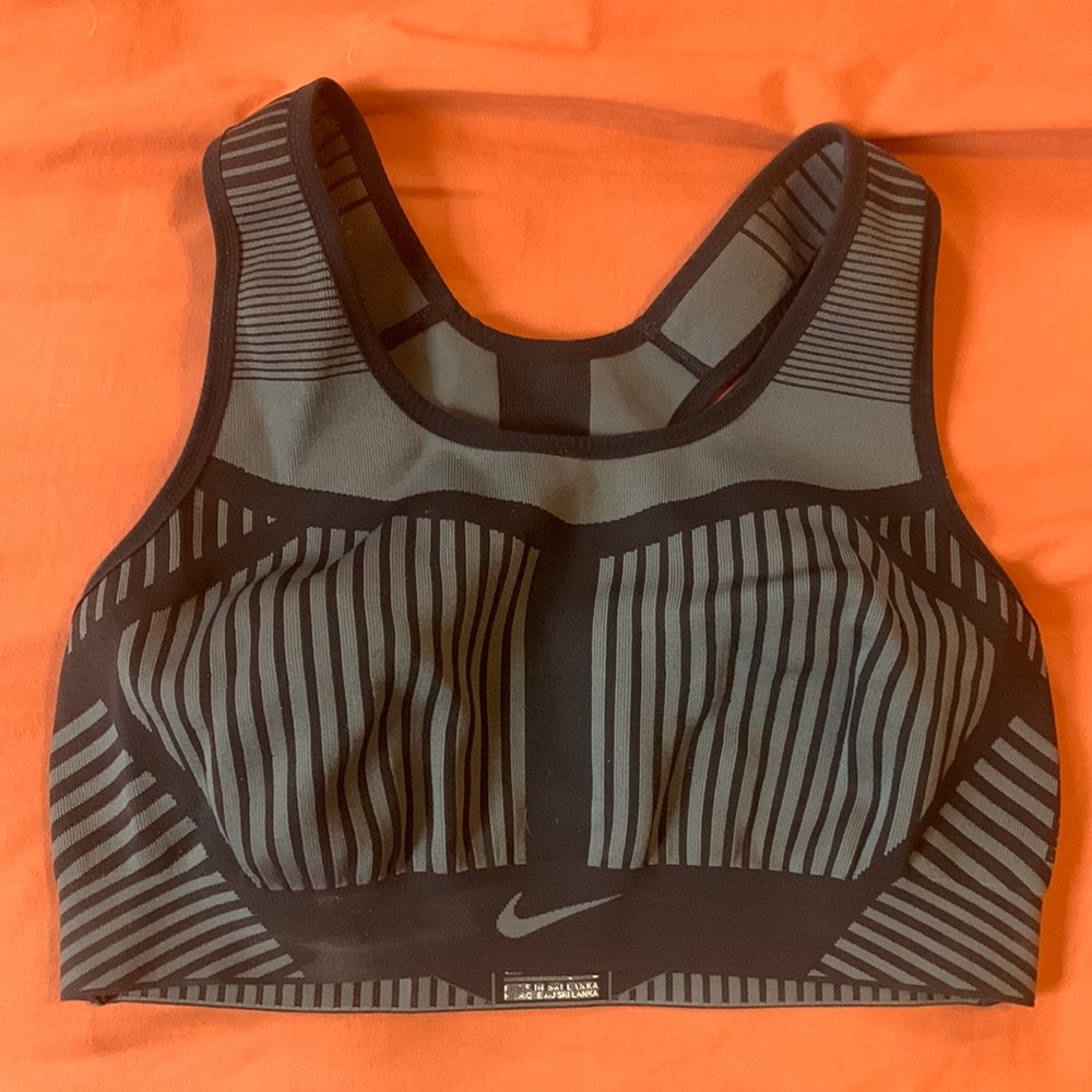 Nike FE/NOM Fly Knit Sports Bra